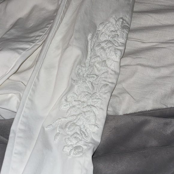 Anthropologie // Relaxed Embroidered Chino Pants🌛 - Picture 11 of 15